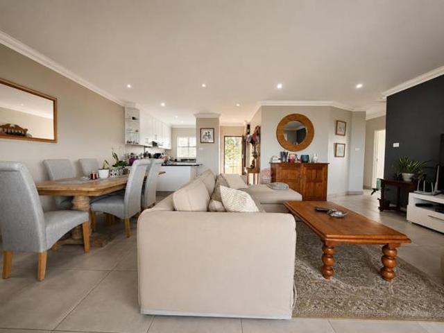 Apartment for rent in Princess Grant, Kwazulu-natal
