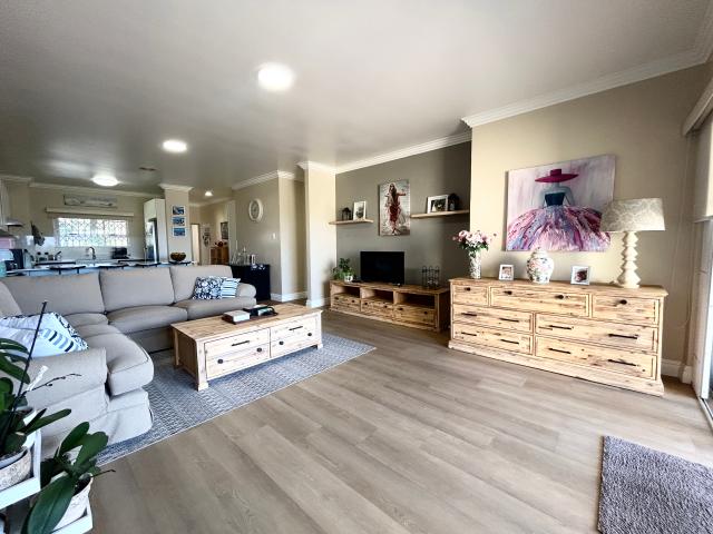 Apartment for sale in Princess Grant, Kwazulu-natal