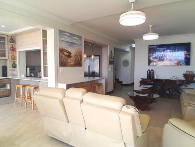Apartment for sale in Princess Grant, Kwazulu-natal