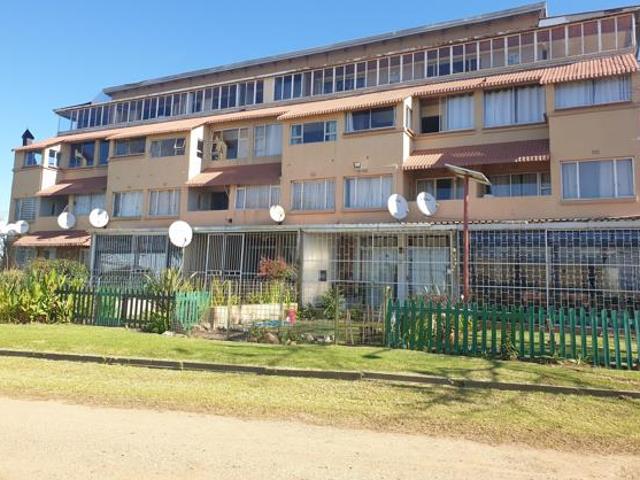 Apartment for sale in Oranjeville, Free State