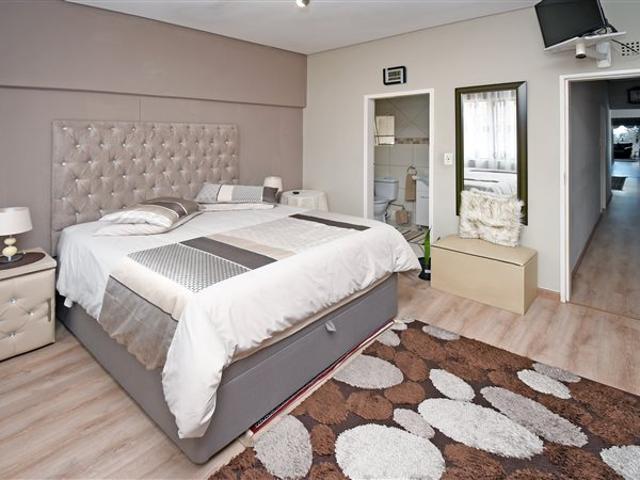 Apartment for sale in Vosloorus, Gauteng