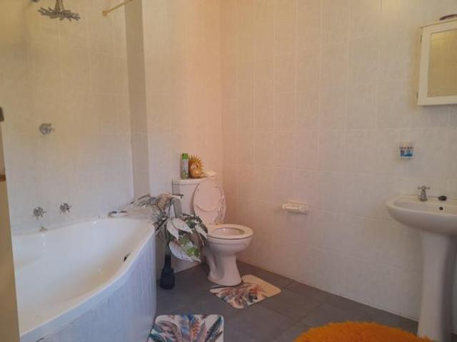 Apartment for rent in Seaview, Kwazulu-natal