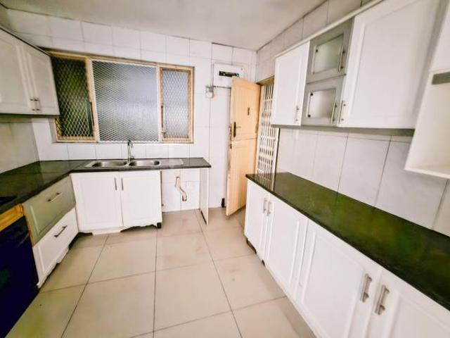 Apartment for rent in Seaview, Kwazulu-natal