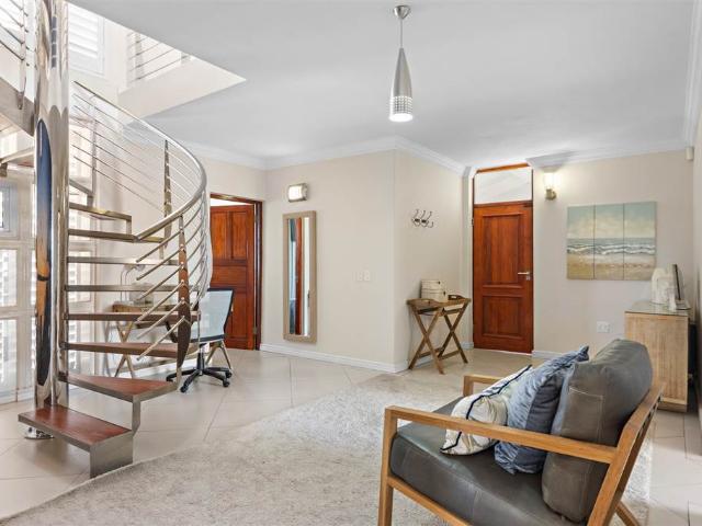 Apartment for sale in Cape Town, Western Cape
