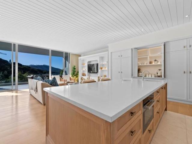 Apartment for sale in Cape Town, Western Cape