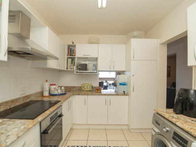 Apartment for sale in Port Elizabeth, Eastern Cape