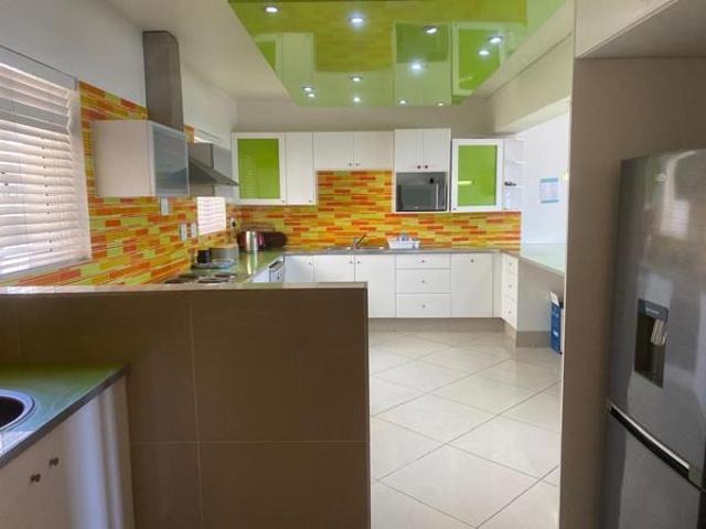 Apartment for sale in Port Elizabeth, Eastern Cape