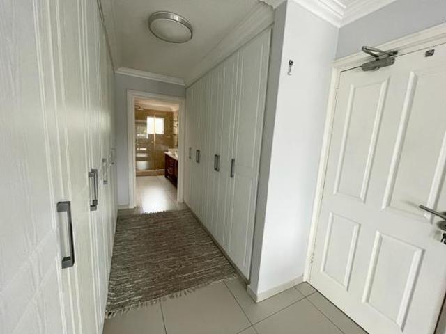 Apartment for sale in UMhlathuze Municipality, Kwazulu-natal