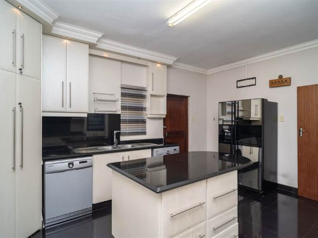 Apartment for sale in Seaview, Kwazulu-natal