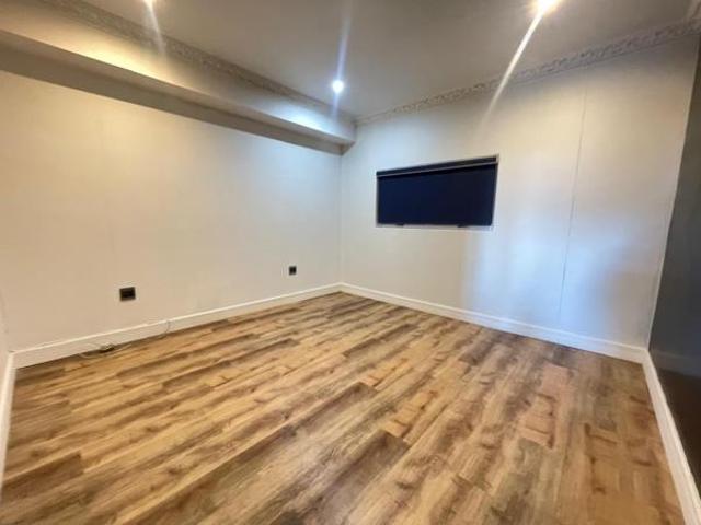 Apartment for rent in Seaview, Kwazulu-natal