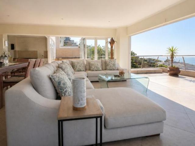 Apartment for sale in Princess Grant, Kwazulu-natal