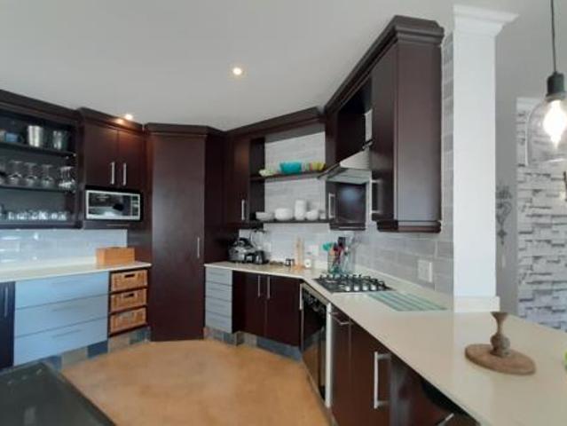 Apartment for sale in Princess Grant, Kwazulu-natal