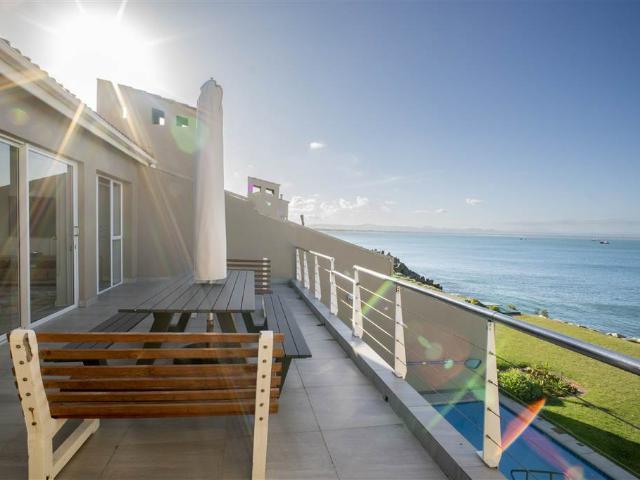 Apartment for sale in Eastern Cape