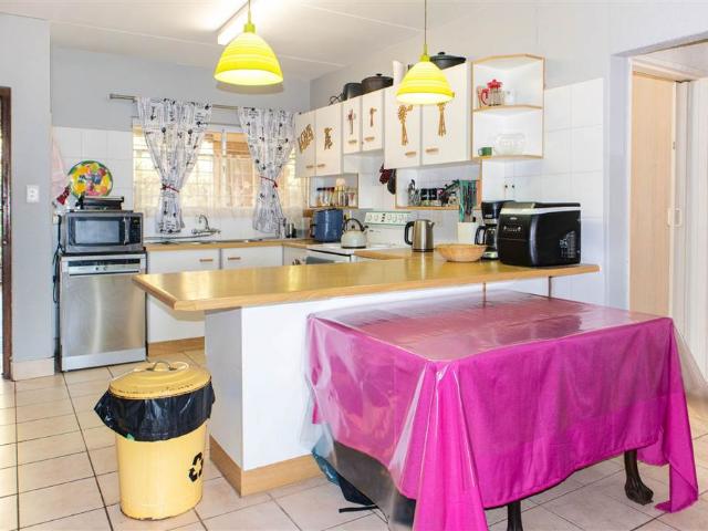 Apartment for sale in Seaview, Kwazulu-natal