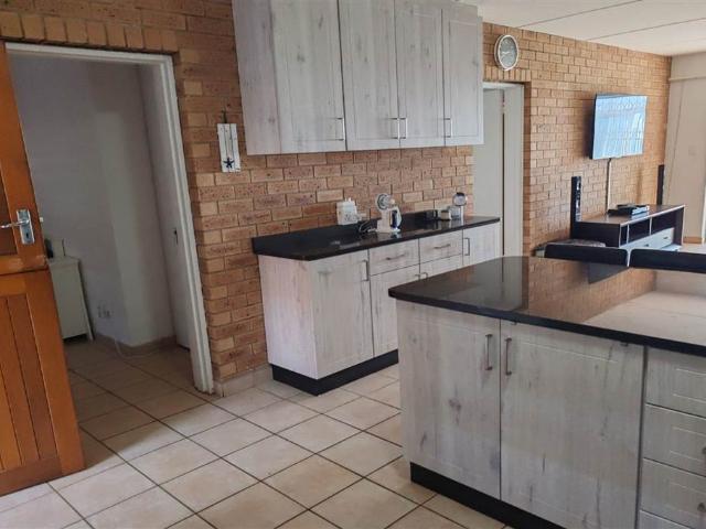Apartment for sale in Seaview, Kwazulu-natal