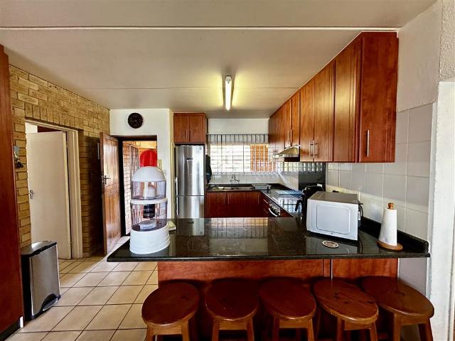 Apartment for sale in Seaview, Kwazulu-natal