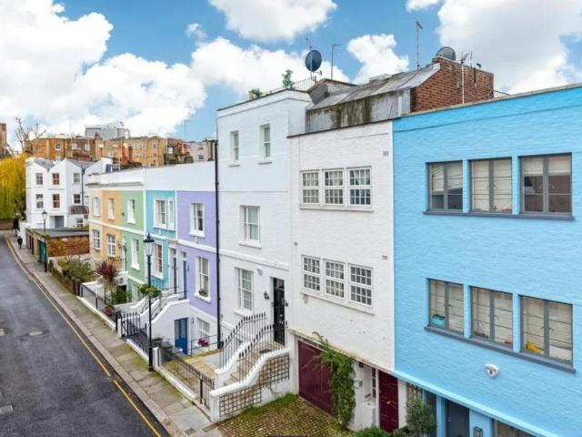 Apartment for rent in Earl's Court, Greater London