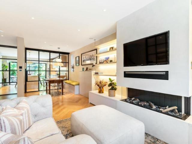 Apartment for rent in London Borough of Hounslow, Greater London