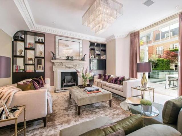 Apartment for sale in Mayfair, Greater London