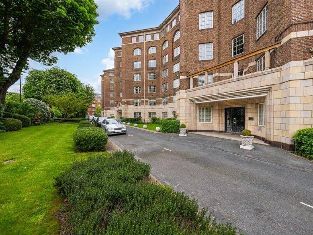 Apartment for sale in City of Westminster, Greater London