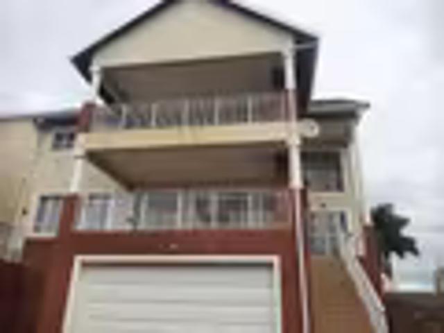 Apartment for sale in Mt Edgecombe, Kwazulu-natal