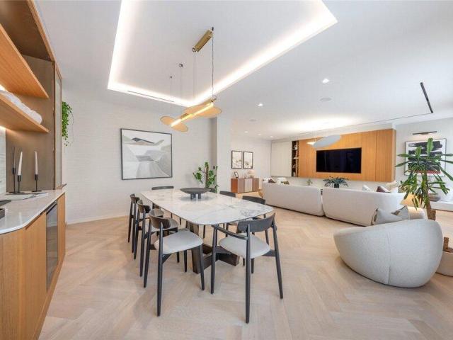 Apartment for sale in City of Westminster, Greater London
