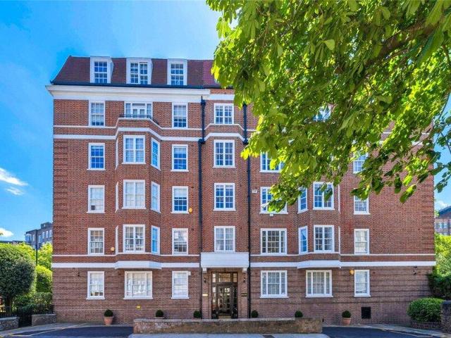 Apartment for sale in City of Westminster, Greater London