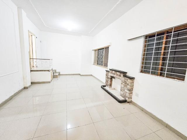 Apartment for rent in Seaview, Kwazulu-natal