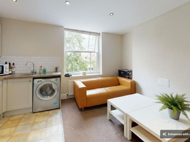 Apartment for rent in Wollaton Vale, Haddon