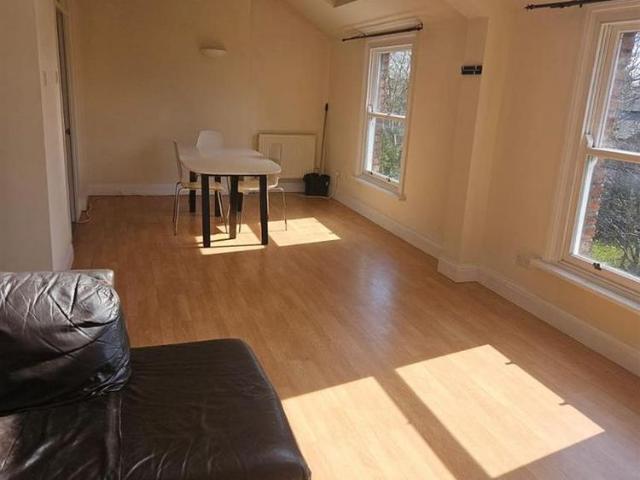 Apartment for rent in Calderstones