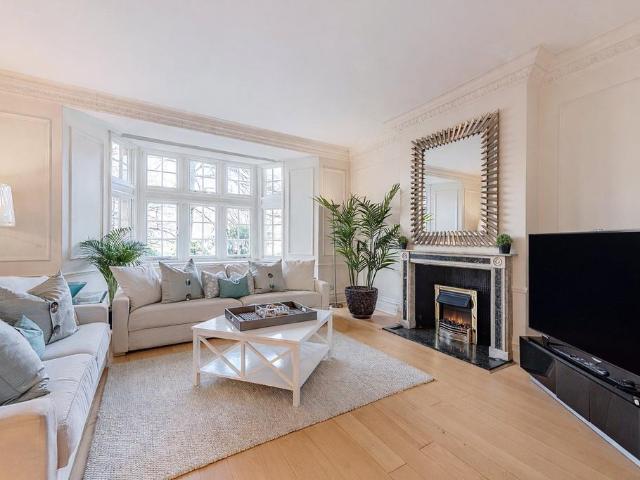 Flat for rent in Belgravia, Isle Of Man