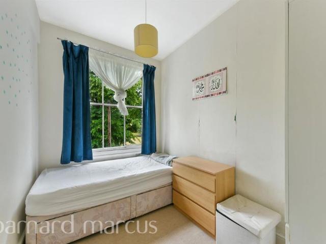 Apartment for rent in Mortlake, Greater London