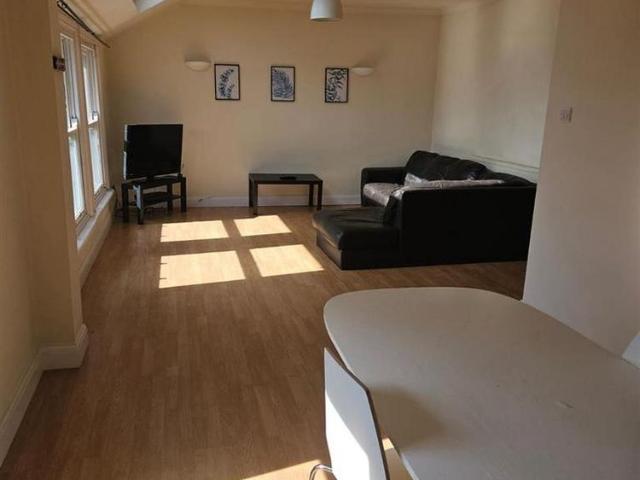 Apartment for rent in Calderstones