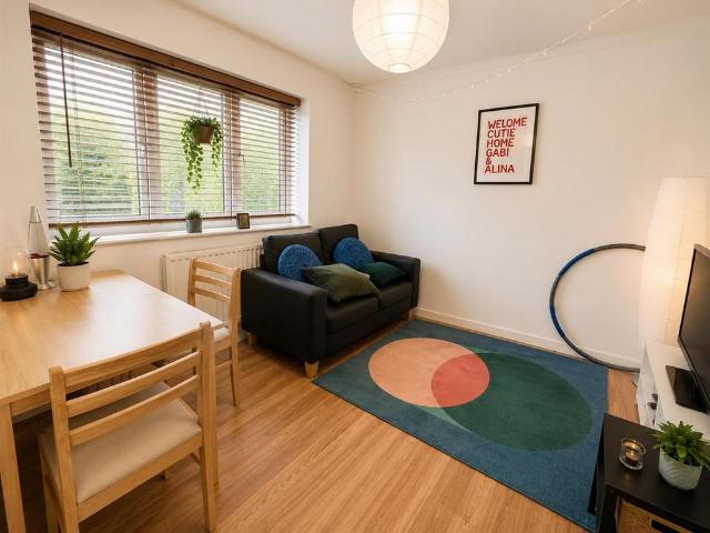 Apartment for rent in Newtown, Wales