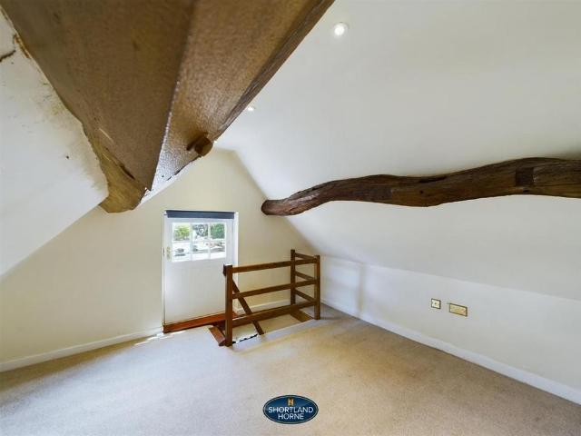 Apartment for rent in Abbey End, Green Close