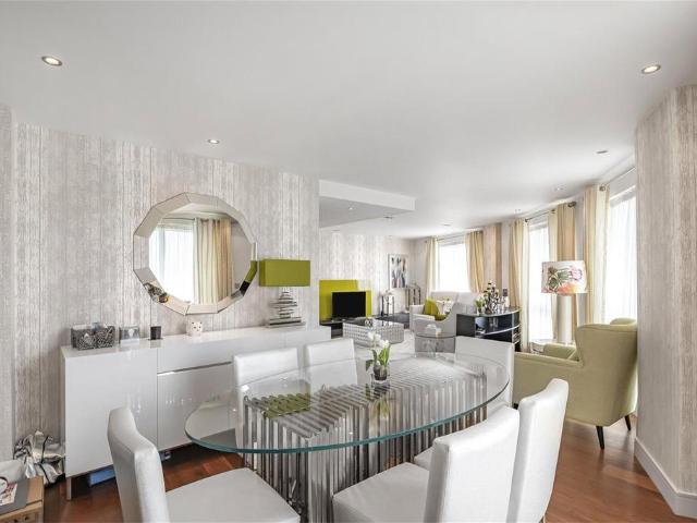 Flat for rent in Greater London