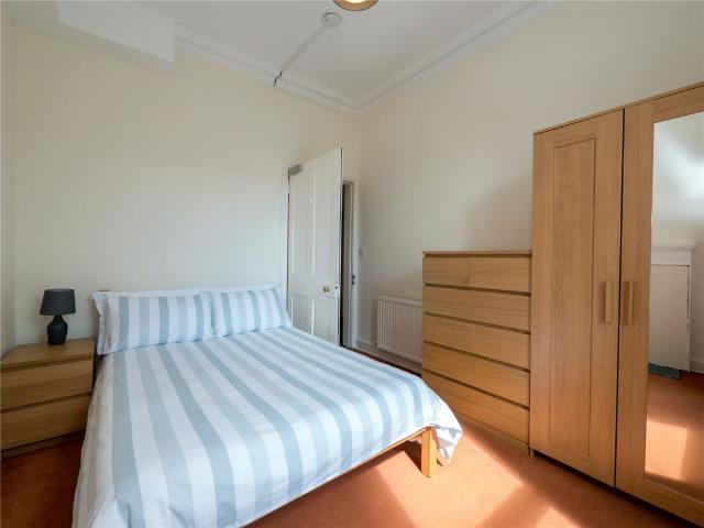 Apartment for rent in Southside, Scotland