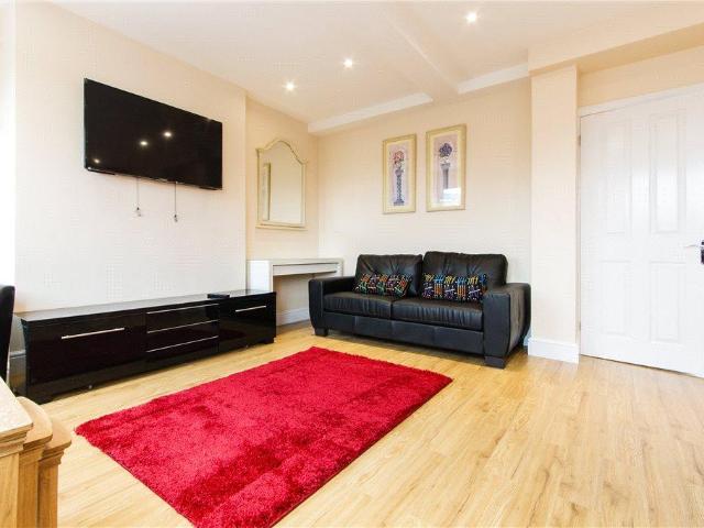 Flat for rent in Old Kent Road, Greater London
