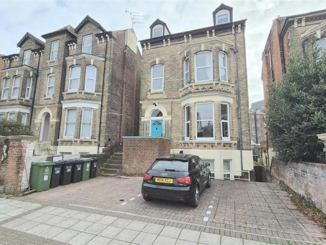 Flat for rent in Southsea, City Of Portsmouth