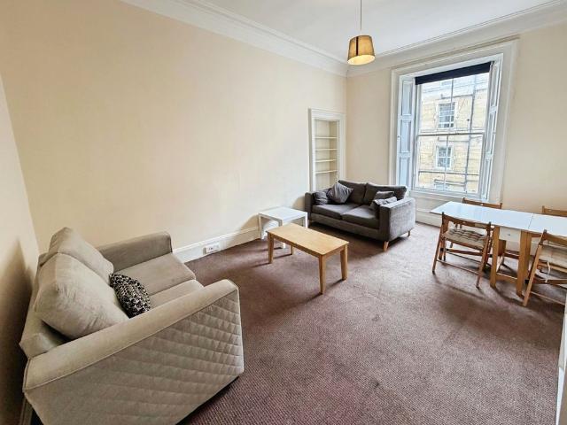 Apartment for rent in Merchiston, Scotland
