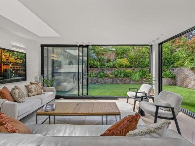 Apartment for rent in Belsize Park, Greater London