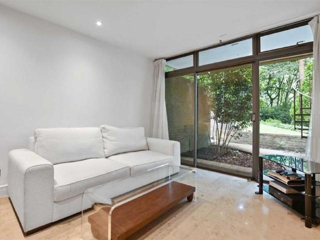 Apartment for rent in Cat Hill, Isle Of Man