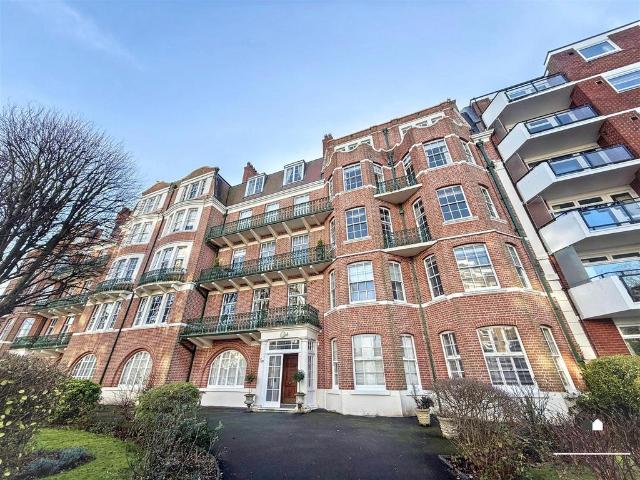 Flat for rent in Eastbourne, East Sussex