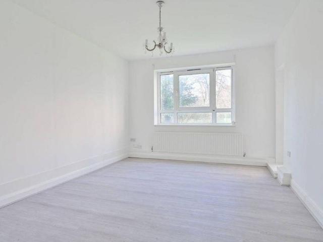 Apartment for rent in St. John's Wood, Isle Of Man