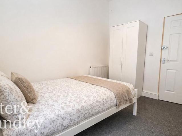 Apartment for rent in Abbey Park, Barton In Fabis