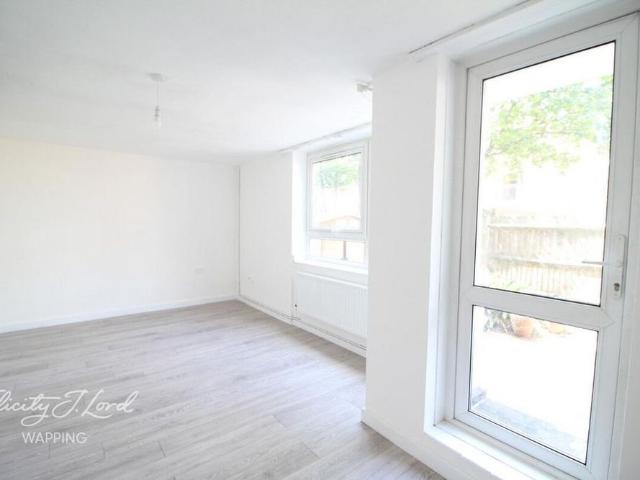 Apartment for rent in Bromley-by-Bow, Poplar Grove