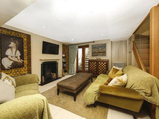 House for rent in East Greenwich, Greater London