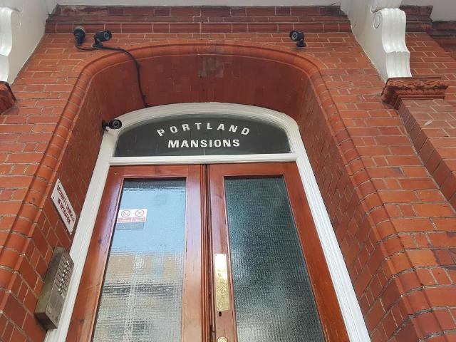 Flat for rent in West Kensington, Greater London