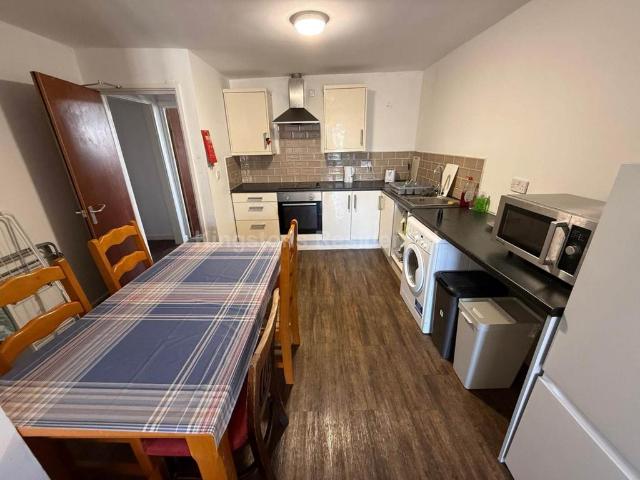 Flat for rent in Falcon Lodge, Wales