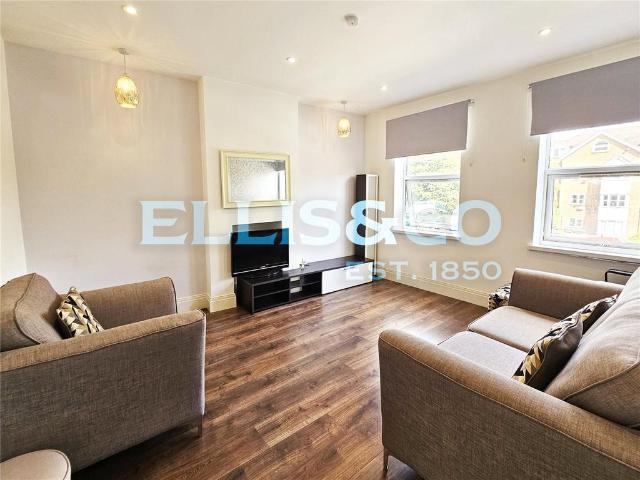 Flat for rent in Wealdstone, Greater London